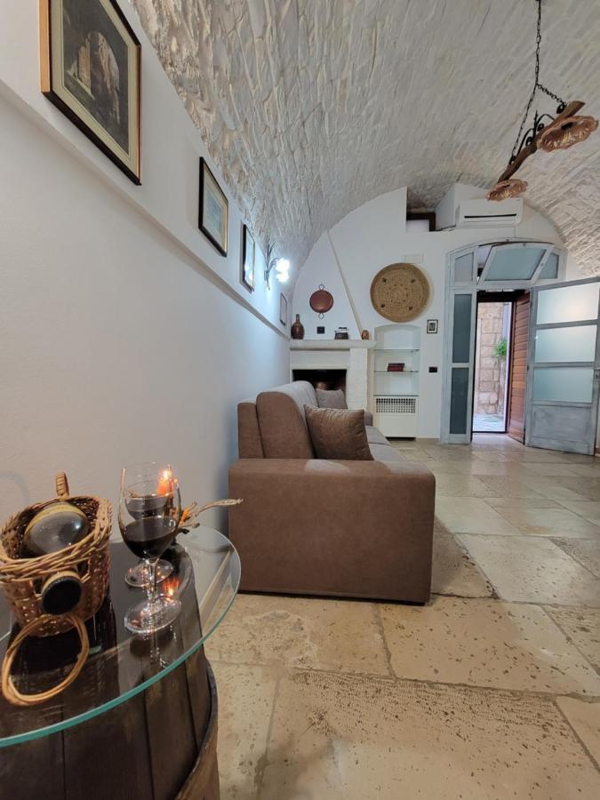 Giovinazzo Historic Apulia Old Town Stone House With Private Patio Apartment Exterior photo